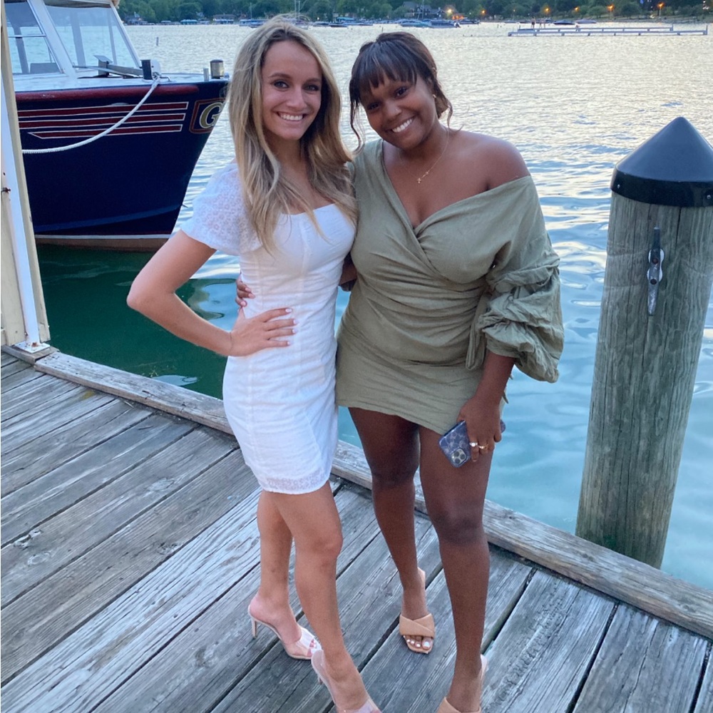 White Altar’d State Floral Form Fitting Short Dress